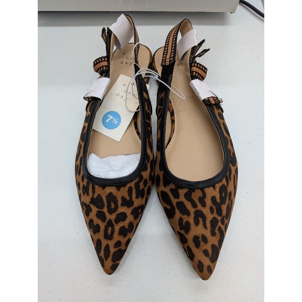 New Day Leopard Print Pointed Toe Slingback Flats Women’s Size 7.5 Animal Print